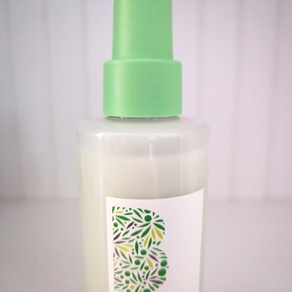 Briogeo - Superfoods Avocado + Kiwi Mega Moisture 3-in-1 Leave-In Spray - Picture 3 of 3